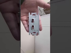 Çeşitli endüstriyel uygulamaları sağlayan metal tabakası el işi