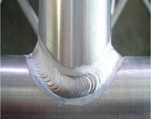Güçlü metal kalıbı kaynak alüminyum parçaları dikişsiz özelleştirilmiş