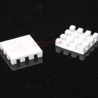 Aşırı koşullarda optimal performans için dayanıklı SiC seramik ısı lavabosu